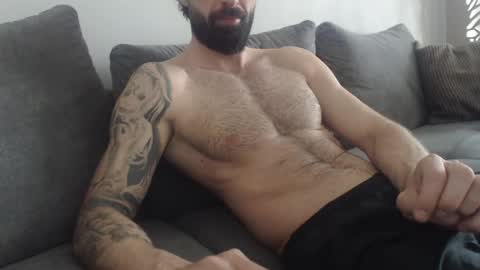 Snapshot of cuteeboy chatting on 04-24-26, 05:10 cuteeboy online show from 04-24-26, 05:10