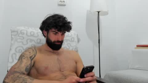 Snapshot of cuteeboy chatting on 05-05-26, 08:17 cuteeboy online show from 05-05-26, 08:17