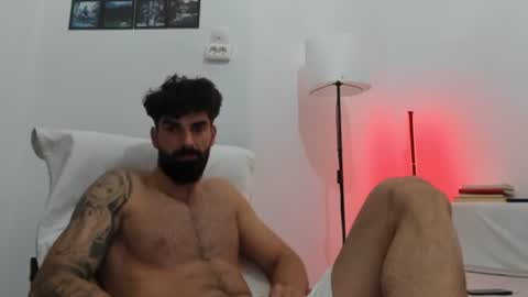 Snapshot of cuteeboy chatting on 06-19-26, 06:01 cuteeboy online show from 06-19-26, 06:01