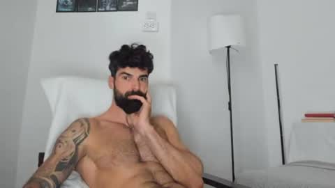 Snapshot of cuteeboy chatting on 06-23-26, 06:11 cuteeboy online show from 06-23-26, 06:11