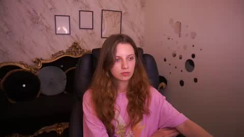 Snapshot of cuteefoxy chatting on 06-13-26, 01:20 Foxy online show from 06-13-26, 01:20