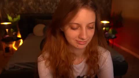 Snapshot of cuteefoxy chatting on 06-23-26, 01:31 Foxy online show from 06-23-26, 01:31