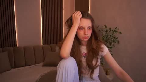 Snapshot of cuteefoxy chatting on 07-04-26, 12:55 Foxy online show from 07-04-26, 12:55