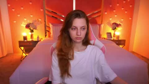 Snapshot of cuteefoxy chatting on 07-18-26, 12:42 Foxy online show from 07-18-26, 12:42