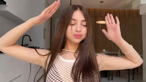 Snapshot of cuteelsa_ chatting on 02-09-25, 05:19 Elsa online show from 02-09-25, 05:19