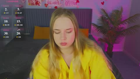 Amyy online show from 06-09-26, 01:17