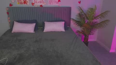 Amyy online show from 06-25-26, 05:12