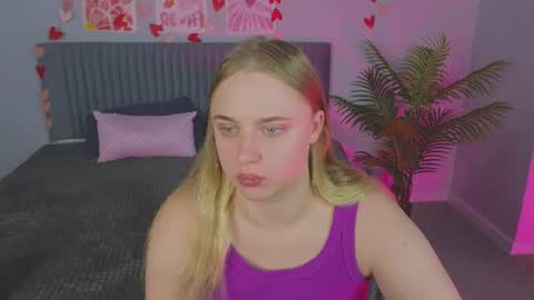 Amyy online show from 06-26-26, 01:43