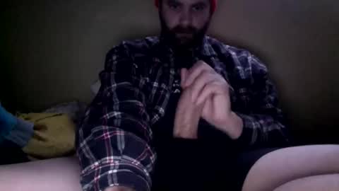 Snapshot of cutehungboi chatting on 11-16-25, 11:10 cutehungboi online show from 11-16-25, 11:10