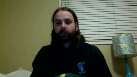 Snapshot of cutehungboi chatting on 11-24-25, 05:18 cutehungboi online show from 11-24-25, 05:18