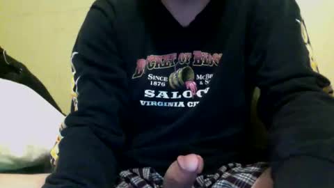 Snapshot of cutehungboi chatting on 11-30-25, 01:09 cutehungboi online show from 11-30-25, 01:09
