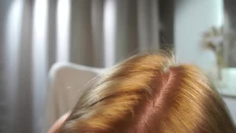 Snapshot of cuteminibun chatting on 12-18-25, 04:29 Mila online show from 12-18-25, 04:29