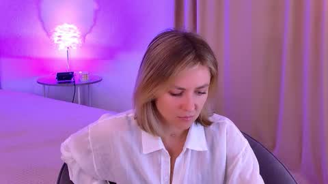 cutemirage online show from 11-14-25, 02:38