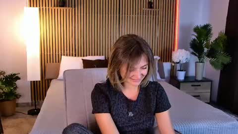 cutemirage online show from 05-23-26, 02:54