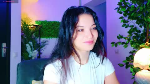 Snapshot of cuteness__girl chatting on 10-17-25, 06:38 cuteness__girl online show from 10-17-25, 06:38