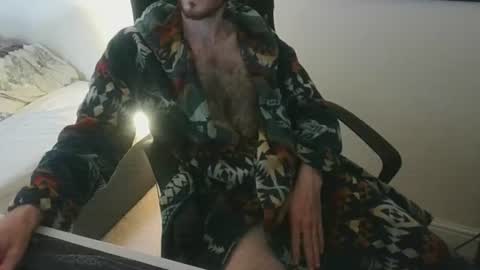 Snapshot of cutepatoots chatting on 06-26-26, 06:34 El online show from 06-26-26, 06:34
