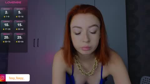 Snapshot of cuteroxyfoxyy chatting on 04-05-26, 11:18 Roxy online show from 04-05-26, 11:18