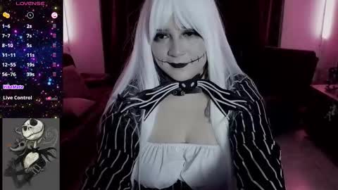 Snapshot of cutesarah_10 chatting on 10-05-25, 01:48 cutesarah_10 online show from 10-05-25, 01:48