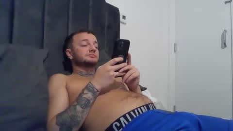 cutescottishlad online show from 09-28-25, 08:58