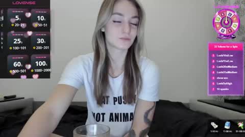 Snapshot of cutestdemon chatting on 12-16-24, 04:34 Im saving up to fix my favorite car online show from 12-16-24, 04:34