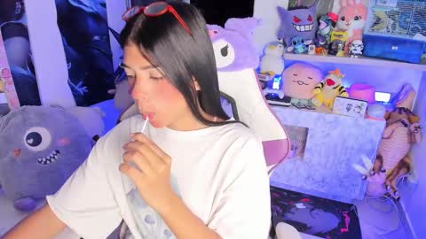 Snapshot of cutestephuwu chatting on 03-08-25, 01:17 - independent model online show from 03-08-25, 01:17