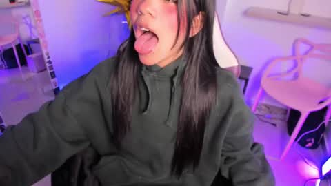 Snapshot of cutestephuwu chatting on 11-05-25, 12:38 - independent model online show from 11-05-25, 12:38