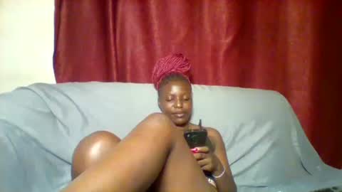 Snapshot of cutey_lunar chatting on 02-08-25, 09:35 cutey_lunar online show from 02-08-25, 09:35