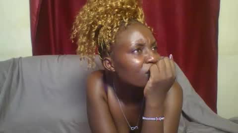 cutey_lunar online show from 02-26-25, 10:09