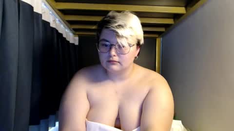 Sophie  Lilith online show from 04-25-26, 04:26