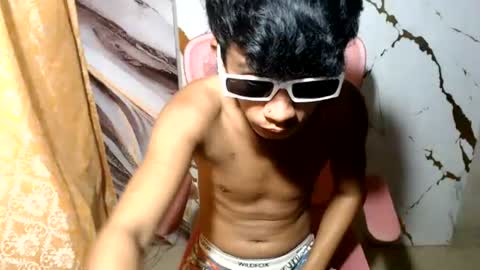 Snapshot of cutie_mico chatting on 07-15-26, 04:23 cutie_mico online show from 07-15-26, 04:23