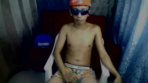 Snapshot of cutie_mico chatting on 08-01-26, 12:26 cutie_mico online show from 08-01-26, 12:26