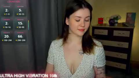 Snapshot of cutie_mili chatting on 07-05-26, 10:11 mili online show from 07-05-26, 10:11