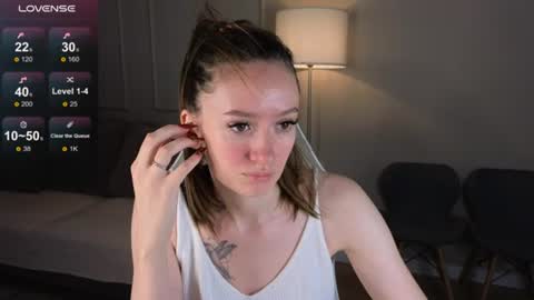 Snapshot of cutie_naughty_girl chatting on 06-23-26, 08:23 Kate online show from 06-23-26, 08:23