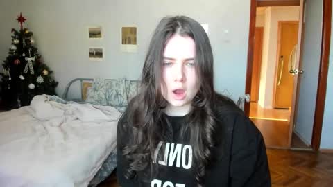 Pearl online show from 02-21-26, 08:26