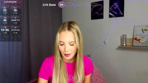 Snapshot of cutiefull_lion chatting on 10-08-25, 05:27 cutiefull_lion online show from 10-08-25, 05:27