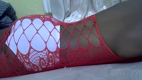 cutiehanish4 online show from 10-28-25, 02:26