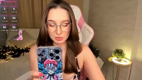 Snapshot of cutieladylove chatting on 11-09-25, 12:58 Anika online show from 11-09-25, 12:58