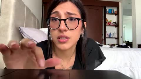 Snapshot of cutiepiemiu chatting on 12-23-24, 06:27 cutiepiemiu - online show from 12-23-24, 06:27