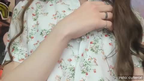 Rori  Instagram cutierori  online show from 03-01-25, 04:22