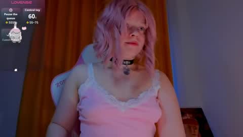 CutieSue online show from 04-10-26, 04:12