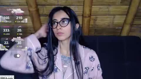 Snapshot of cutte_kitty_ chatting on 05-09-26, 10:20 miss ari online show from 05-09-26, 10:20