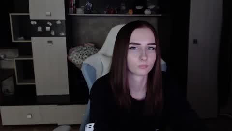 Snapshot of cutti_crystal chatting on 10-22-25, 08:19 Cutti Crystal online show from 10-22-25, 08:19