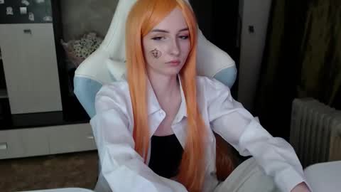 Snapshot of cutti_crystal chatting on 10-30-25, 03:35 Cutti Crystal online show from 10-30-25, 03:35