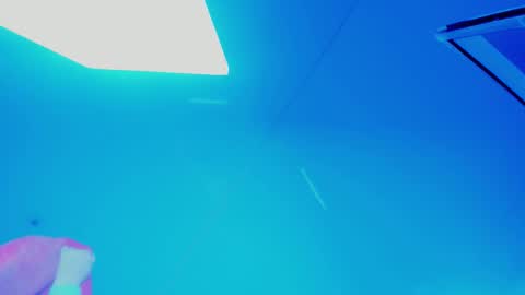 Laura online show from 03-12-26, 11:16