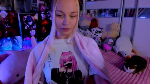 Nora online show from 09-27-25, 08:25