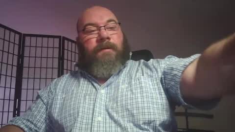 Snapshot of cwbyga chatting on 06-04-26, 10:16 Bubba Bull online show from 06-04-26, 10:16