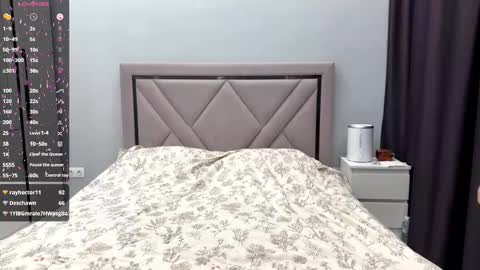 Snapshot of cwenecollins chatting on 11-09-25, 08:12 Akemi online show from 11-09-25, 08:12