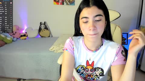 Snapshot of cyber_lizz chatting on 12-07-24, 02:31 Liz online show from 12-07-24, 02:31