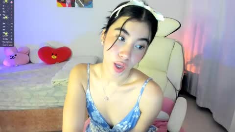 Snapshot of cyber_lizz chatting on 02-22-25, 10:20 Liz online show from 02-22-25, 10:20