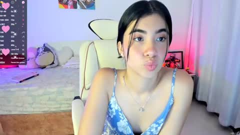 Snapshot of cyber_lizz chatting on 03-12-25, 10:28 Liz online show from 03-12-25, 10:28